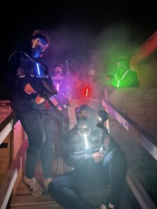Soirée paintball nocturne avec billes traçantes